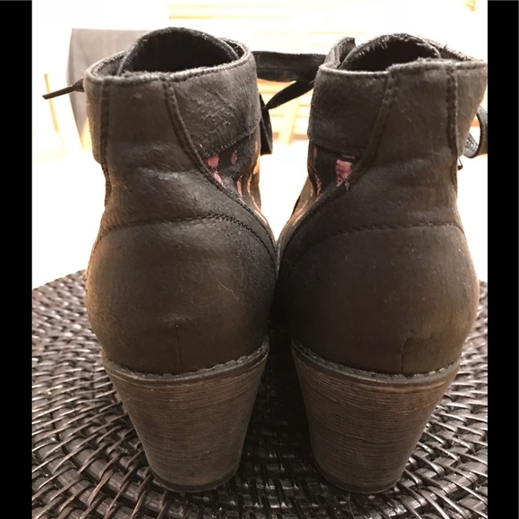 NEW LILLIANA Rose Leighton Sz 7.5 BOOTIES - Picture 4 of 7